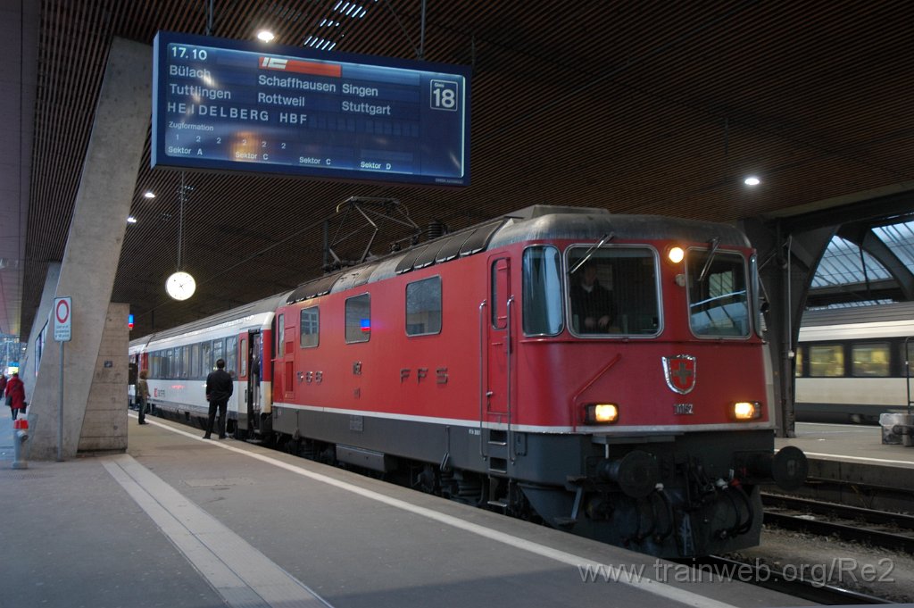 2058-0025-250111.jpg - SBB-CFF Re 4/4'' 11152 / Zürich HB 25.1.2011