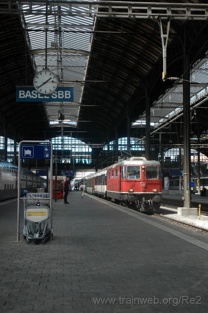 2536-0005-300712.jpg - SBB-CFF Re 4/4'' 11152 / Basel 30.7.2012