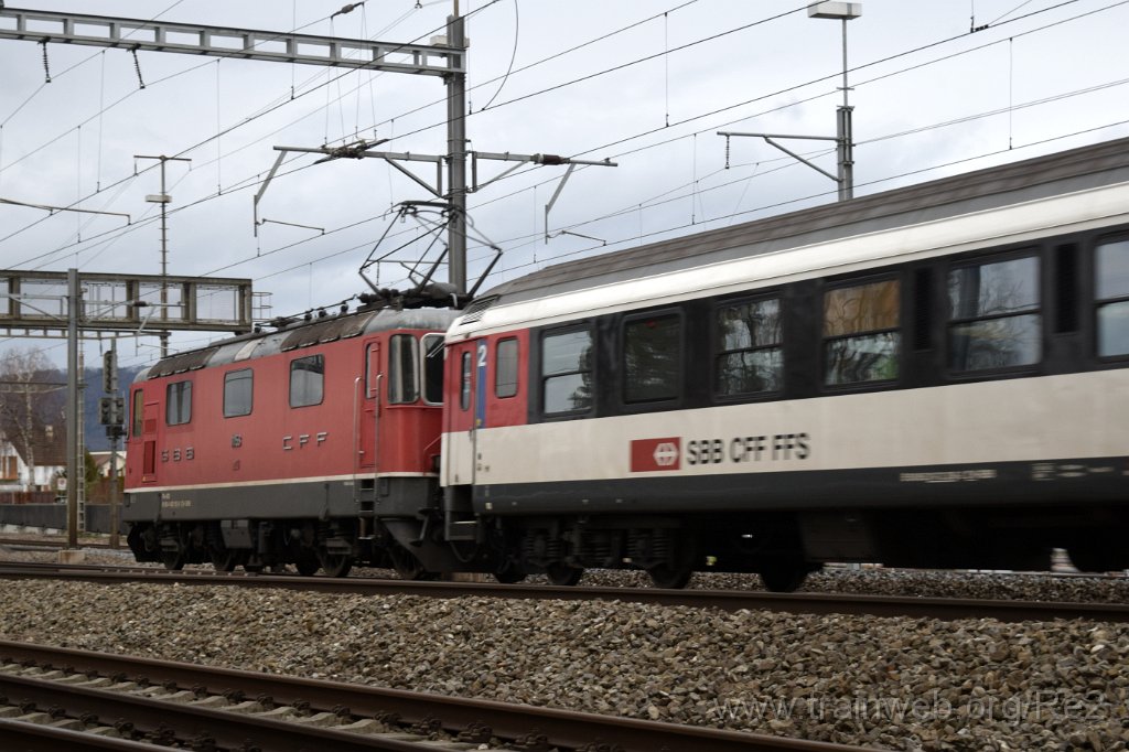 4817-0050-050118.jpg - SBB-CFF Re 4/4'' 11153 (Re 420.153-9)  (Re 91 85 4 420 153-9 CH-SBB) / Lenzburg 5.1.2018