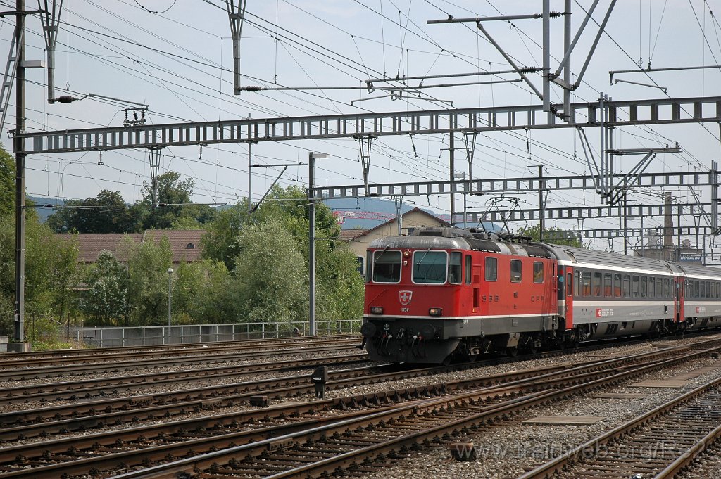 1939-0005-220710.jpg - SBB-CFF Re 4/4'' 11154 / Aarau 22.7.2010