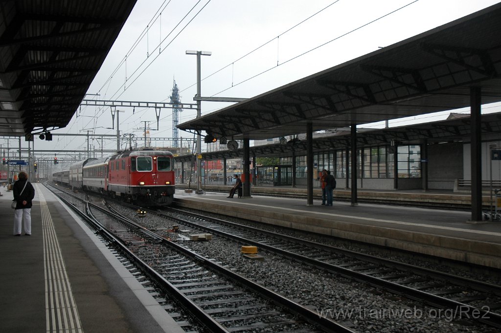 1951-0024-220710.jpg - SBB-CFF Re 4/4'' 11154 / Aarau 22.7.2010