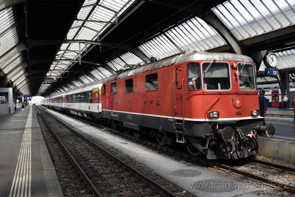 4005-0018-110716.jpg - SBB-CFF Re 4/4'' 11154 (Re 420.154-7)  (Re 91 85 4 420 154-7 CH-SBB) / Zürich HB 11.7.2016