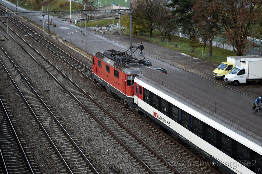 4279-0034-171116.jpg - SBB-CFF Re 4/4'' 11154 (Re 420.154-7)  (Re 91 85 4 420 154-7 CH-SBB) / Zürich-Mülligen (Hermetschloobrücke) 17.11.2016