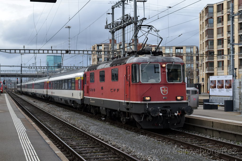 7246-0031-291220.jpg - SBB-CFF Re 4/4'' 11155 (Re 420.155-4)  (Re 91 85 4 420 155-4 CH-SBB) / Zürich HB 29.12.2020