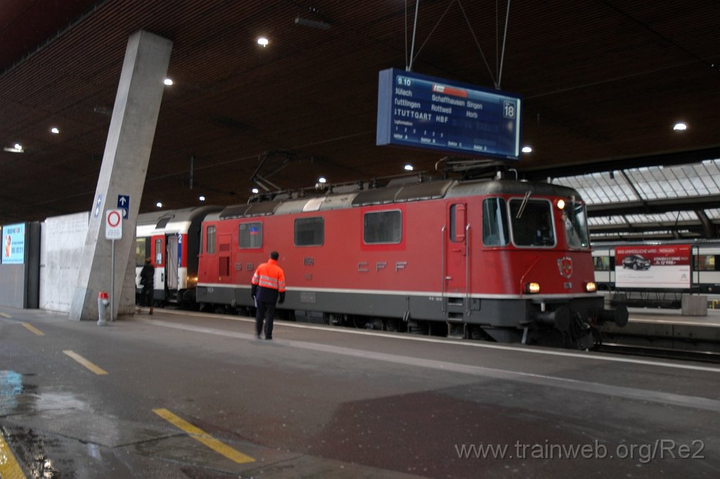 2299-0035-200112.jpg - SBB-CFF Re 4/4'' 11156 / Zürich HB 20.1.2012