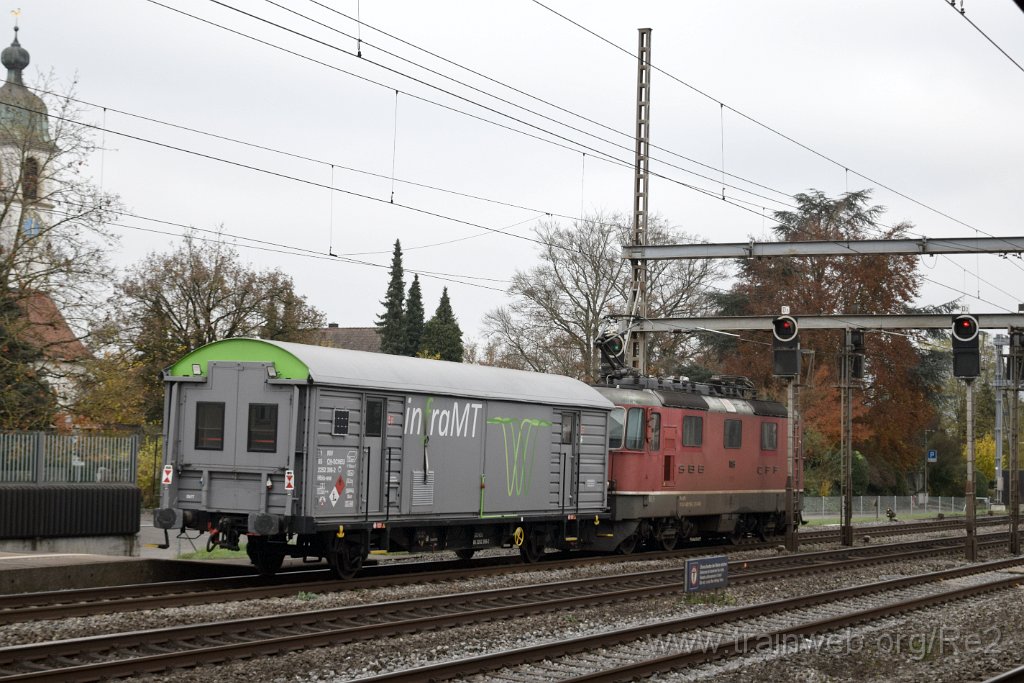 9466-0008-111124.jpg - SBB-CFF Re 4/4'' 11156 (Re 420.156-2)  (Re 91 85 4 420 156-2 CH-SBB) + Scheuchzer Hbis-ww 398 ''infraMT'' (21 85  2252 398-2 CH-SCHEU) / Rupperswil 11.11.2024