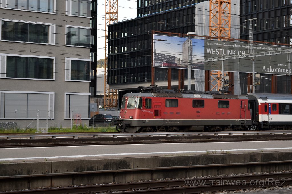 4120-0018-310816.jpg - SBB-CFF Re 4/4'' 11157 (Re 420.157-0)  (Re 91 85 4 420 157-0 CH-SBB) / Zürich-Altstetten 31.8.2016