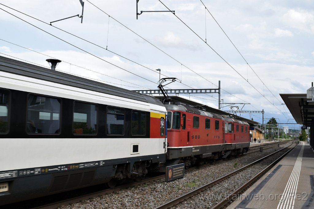 5988-0038-020720.jpg - SBB-CFF Re 4/4'' 11141 (Re 420.141-4)  (Re 91 85 4 420 141-4 CH-SBB) + SBB-CFF Re 4/4'' 11157 (Re 420.157-0)  (Re 91 85 4 420 157-0 CH-SBB) / Wettingen 2.7.2020
