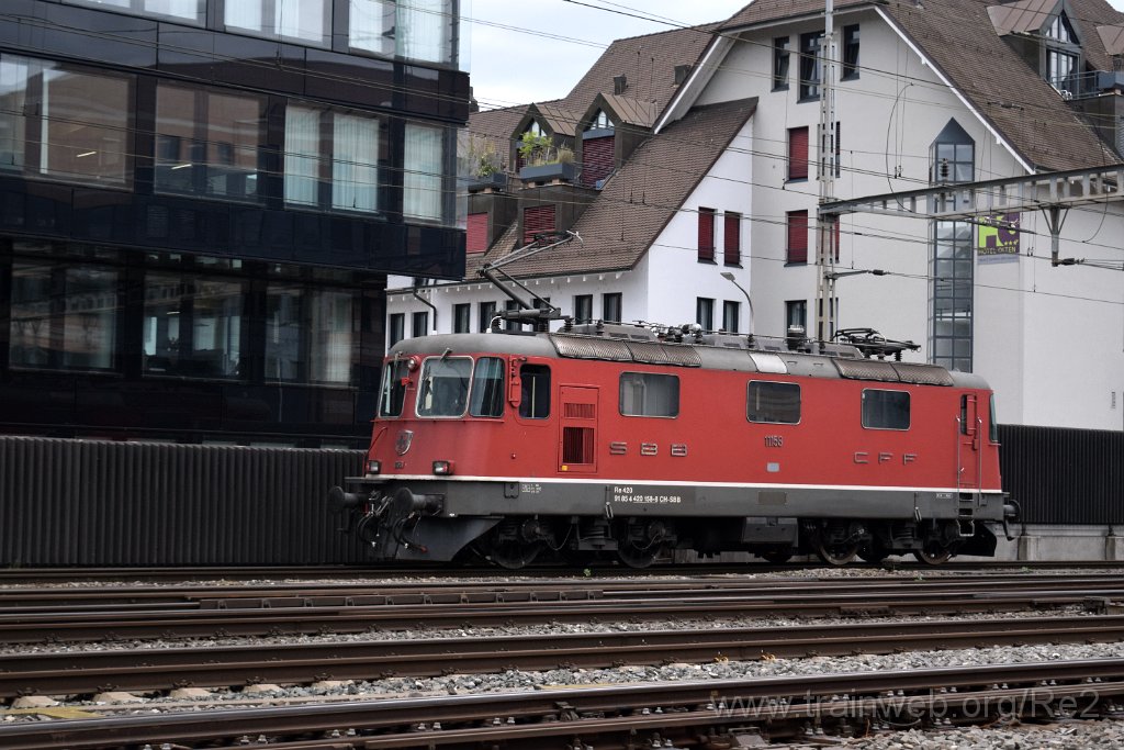 8200-0046-070922.jpg - SBB-CFF Re 4/4'' 11158 (Re 420.158-8)  (Re 91 85 4 420 158-8 CH-SBB) / Olten (Fachhochschule Nordwestschweiz) 7.9.2022