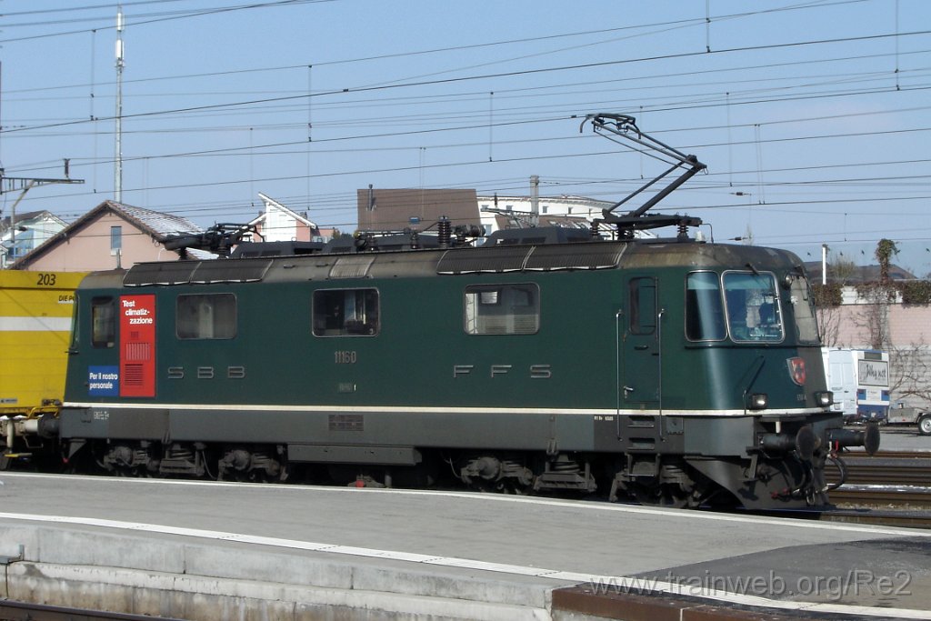 1142-0015-140306.jpg - SBB-CFF Ref 4/4'' 11160 ''Test Klimaanlage'' / Rotkreuz 14.3.2006