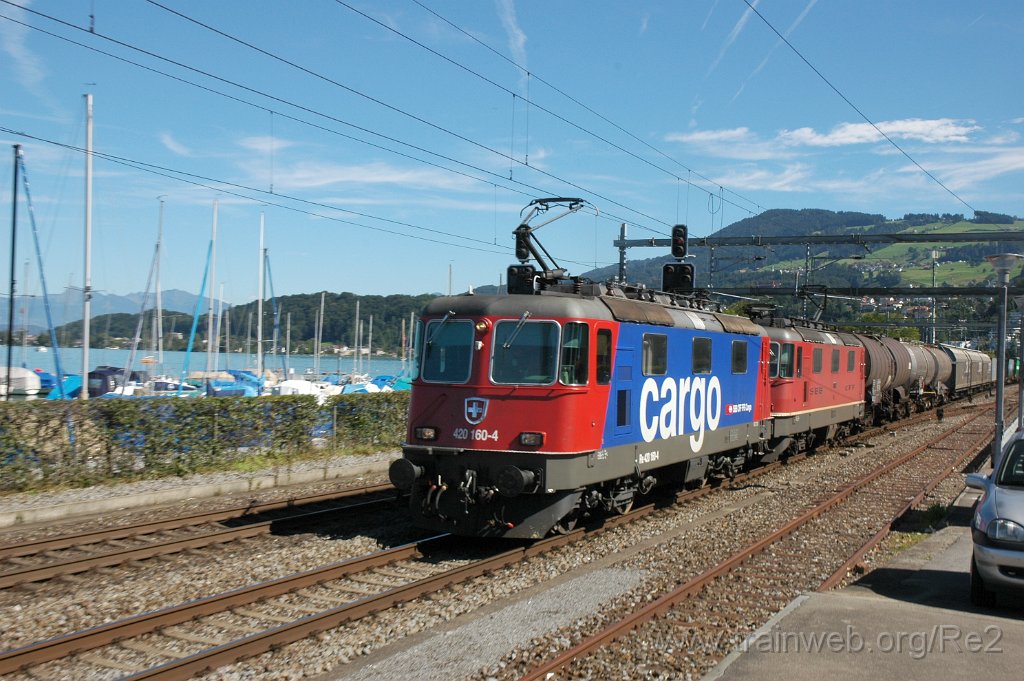 1977-0039-260810.jpg - SBBC Re 420.160-4 + SBB-CFF Re 4/4'' 11261 / Richterswil 26.8.2010