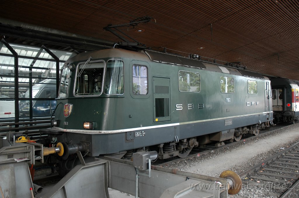 2463-0033-260612.jpg - SBB-CFF Re 4/4'' 11161 / Zürich HB 26.6.2012