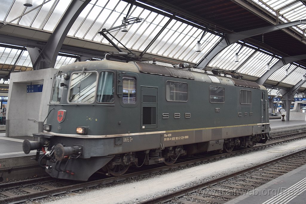 8735-0015-260823.jpg - SBB-CFF Re 4/4'' 11161 (Re 420.161-2)  (Re 91 85 4 420 161-2 CH-SBB) / Zürich HB 26.8.2023