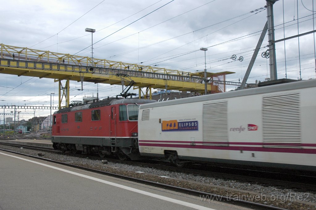 1979-0044-270810.jpg - SBB-CFF Re 4/4'' 11164 / Zürich HB 27.8.2010