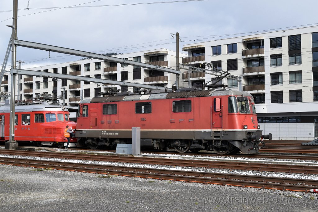 8883-0049-261123.jpg - SBB-CFF Re 4/4'' 11164 (Re 420.164-6)  (Re 91 85 4 420 164-6 CH-SBB) / Wattwil 26.11.2023