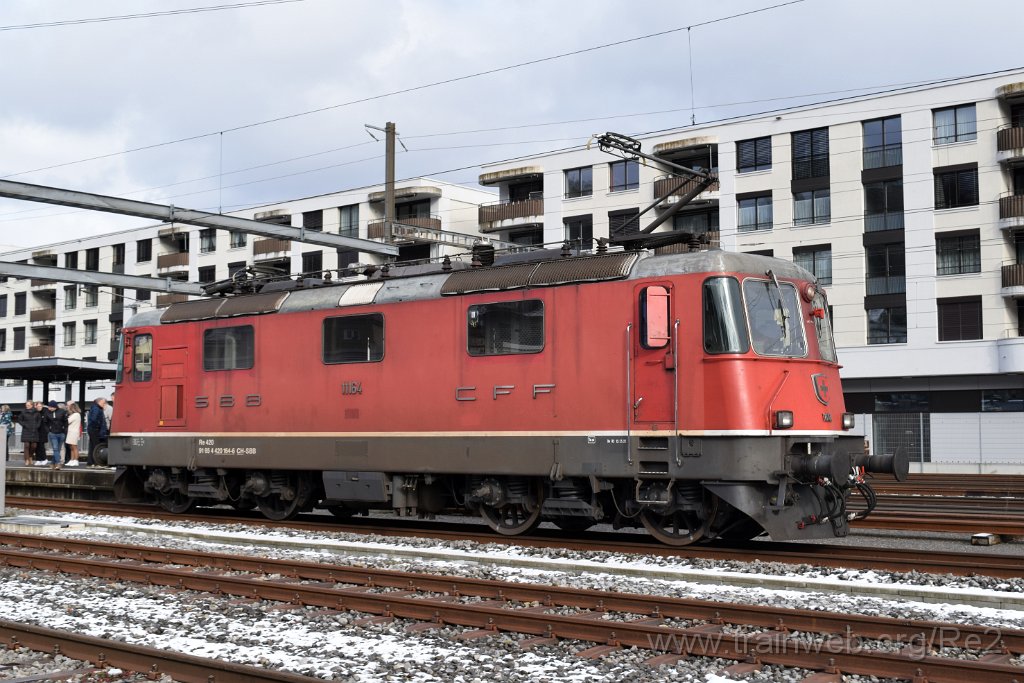 8884-0024-261123.jpg - SBB-CFF Re 4/4'' 11164 (Re 420.164-6)  (Re 91 85 4 420 164-6 CH-SBB) / Wattwil 26.11.2023