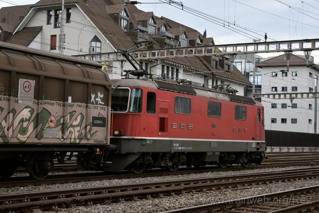 8202-0018-070922.jpg - SBBC Re 4/4'' 11167 (Re 420.167-9)  (Re 91 85 4 420 167-9 CH-SBBC) / Olten (Fachhochschule Nordwestschweiz) 7.9.2022