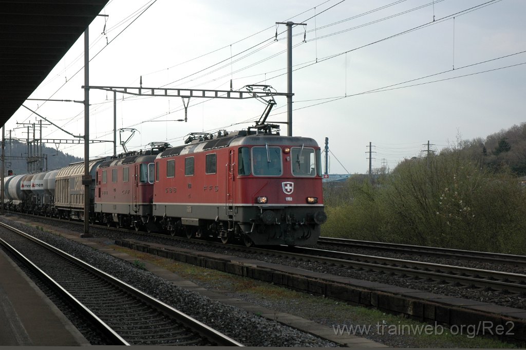 2768-0029-180413.jpg - SBB-CFF Re 4/4'' 11168 + SBB-CFF Re 4/4'' 11233 / Killwangen-Spreitenbach 18.4.2013