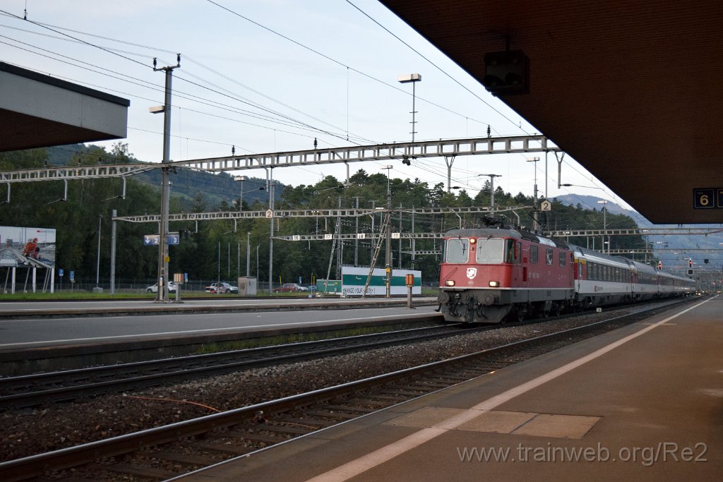 3660-0040-270815.jpg - SBB-CFF Re 4/4'' 11172 / Arth-Goldau 27.8.2015
