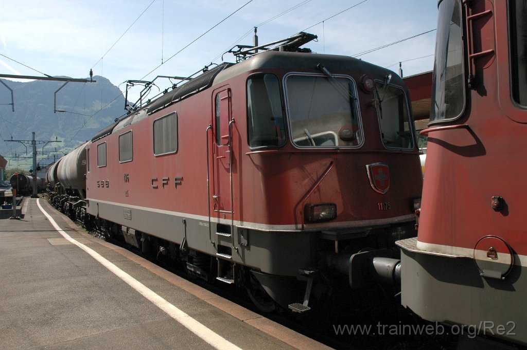 2178-0047-020911.jpg - SBB-CFF Re 4/4'' 11175 / Schwyz 2.9.2011