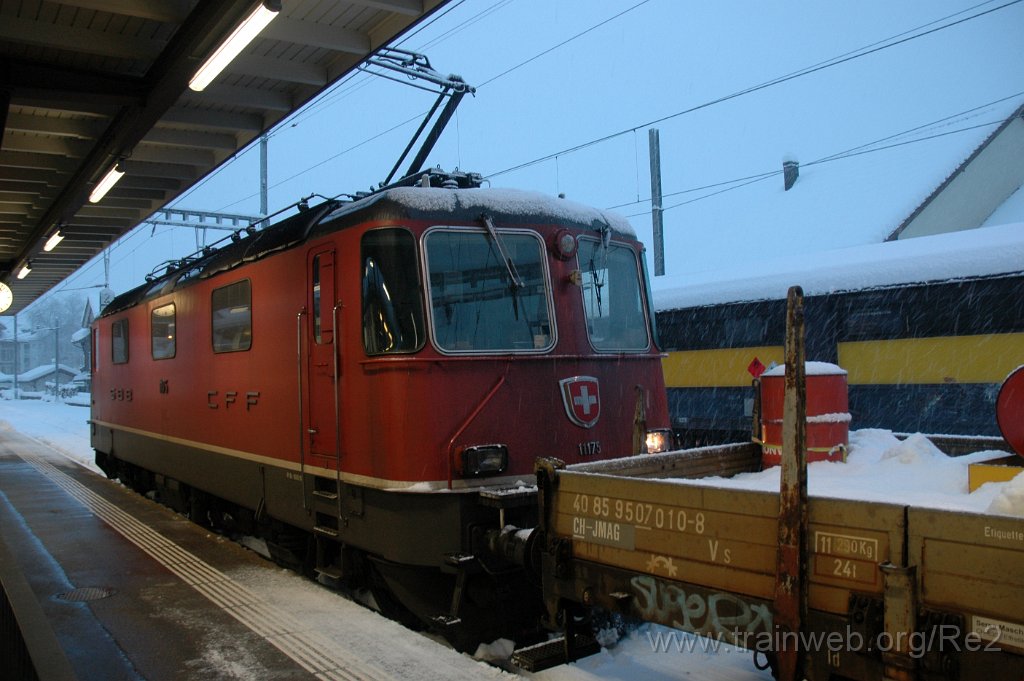 2684-0029-101212.jpg - SBB-CFF Re 4/4'' 11175 / Hinwil 10.12.2012