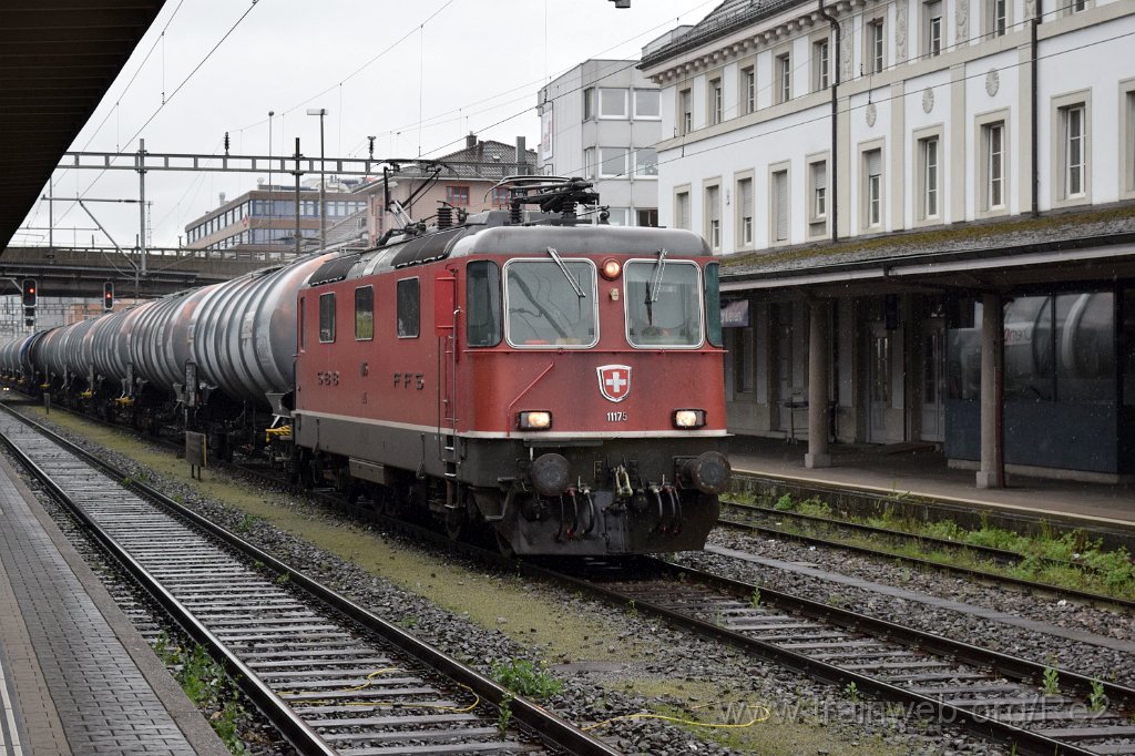 3876-0034-180416.jpg - SBB-CFF Re 4/4'' 11175 / Schlieren 18.4.2016