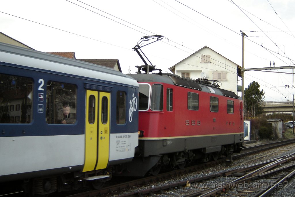 1457-0004-200308.jpg - SBB-CFF Re 4/4'' 11181 / Effretikon 20.3.2008