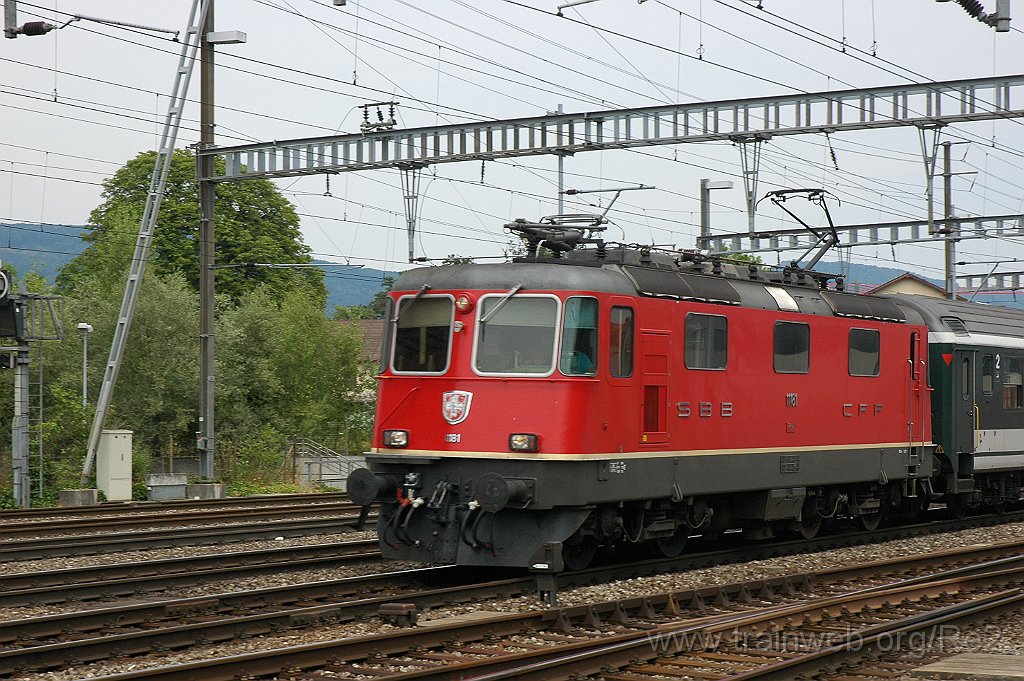 1949-0010-220710.jpg - SBB-CFF Re 4/4'' 11181 / Aarau 22.7.2010