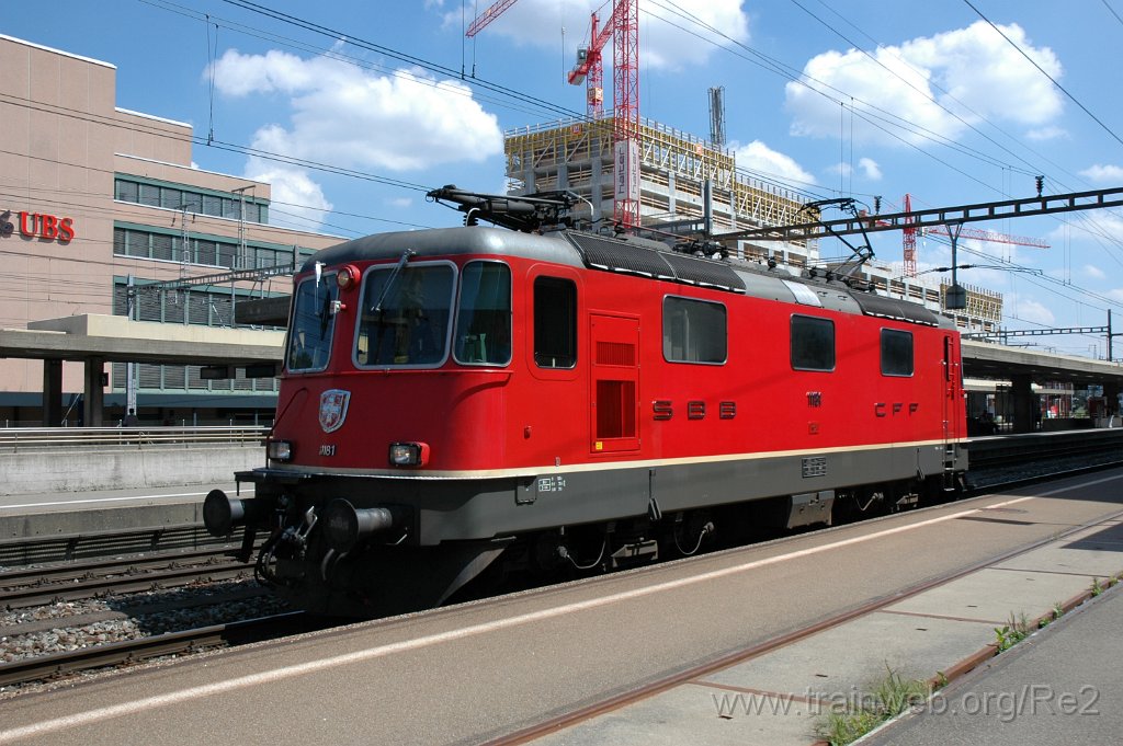 2563-0005-100812.jpg - SBB-CFF Re 4/4'' 11181 / Zürich-Altstetten 10.8.2012