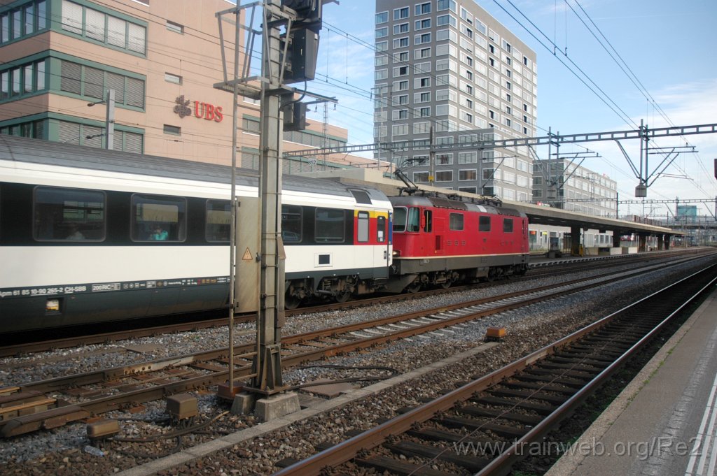 3374-0016-201014.jpg - SBB-CFF Re 4/4'' 11181 / Zürich-Altstetten 20.10.2014