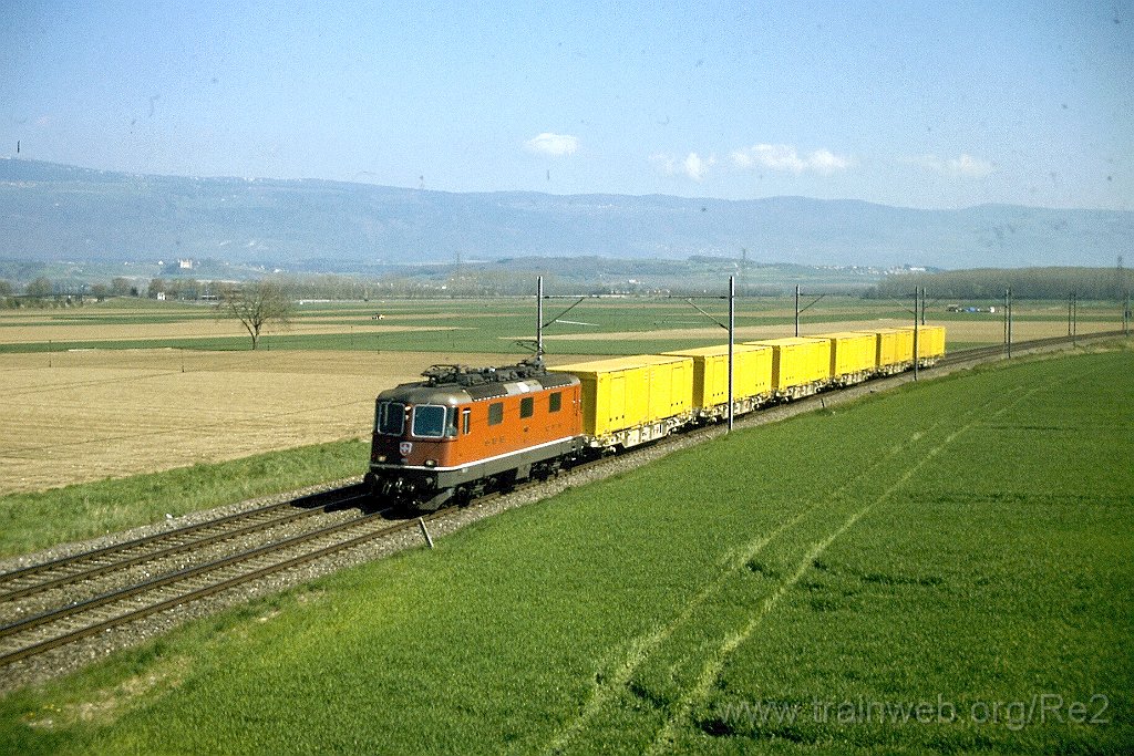 0803-0013.jpg - SBB-CFF Ref 4/4'' 11183 / Chavornay 20.4.2000