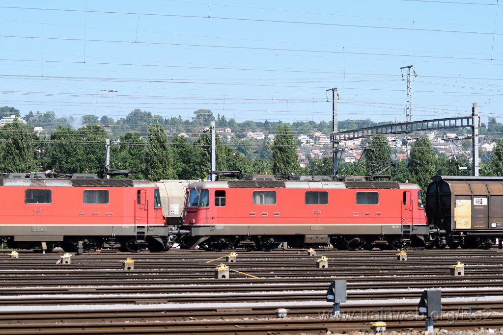 4117-0045-310816.jpg - SBBC Re 4/4''' 11363 (Re 430.363-2)  (Re 91 85 4 430 363-2 CH-SBBC) + SBB-CFF Re 4/4'' 11189 / Zürich-Mülligen 31.8.2016