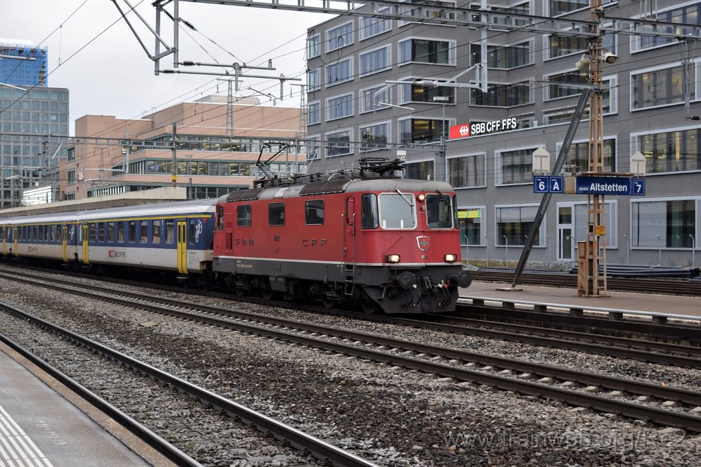 4807-0032-030118.jpg - SBB-CFF Re 4/4'' 11191 (Re 420.191-9)  (Re 91 85 4 420 191-9 CH-SBB) / Zürich-Altstetten 3.1.2018