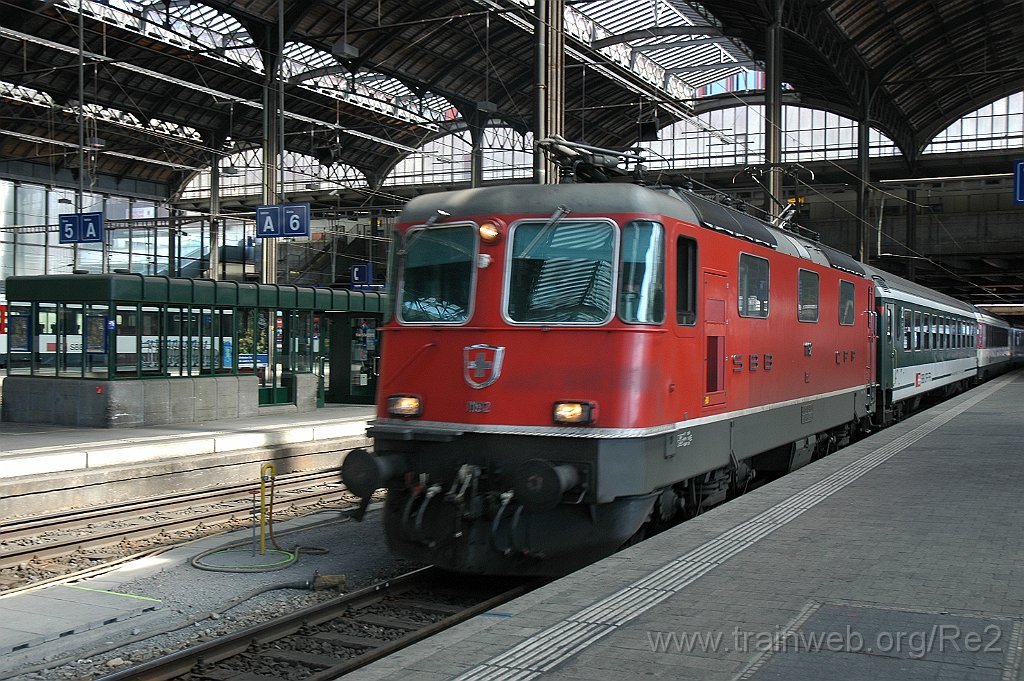 1644-0039-100409.jpg - SBB-CFF Re 4/4'' 11192 / Basel 10.4.2009