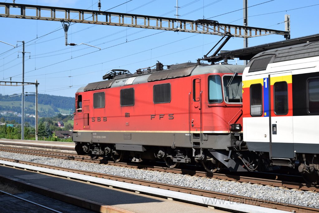 4131-0008-120916.jpg - SBB-CFF Re 4/4'' 11193 (Re 420.193-5)  (Re 91 85 4 420 193-5 CH-SBB) / Immensee 12.9.2016