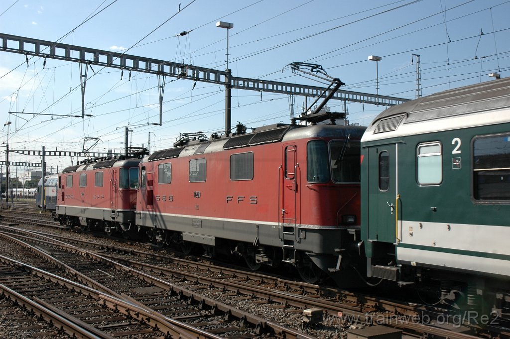 2138-0048-210611.jpg - SBB-CFF Re 4/4'' 11209 + SBB-CFF Re 4/4'' 11195 / Zürich HB 21.6.2011