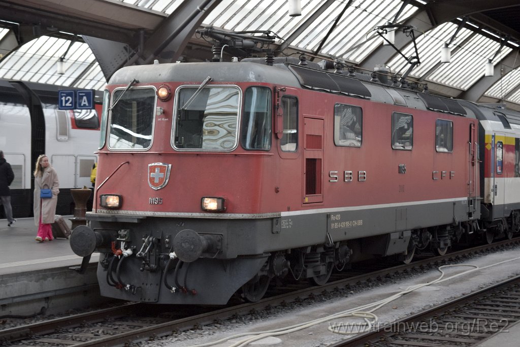 7870-0039-200222.jpg - SBB-CFF Re 4/4'' 11195 (Re 420.195-0)  (Re 91 85 4 420 195-0 CH-SBB) / Zürich HB 20.2.2022