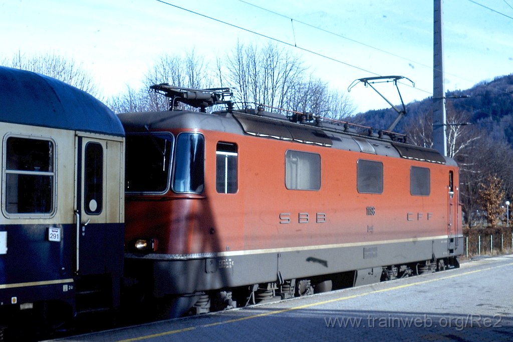 0269-0005.jpg - SBB-CFF Re 4/4'' 11196 / Bregenz Hbf 27.1.1990
