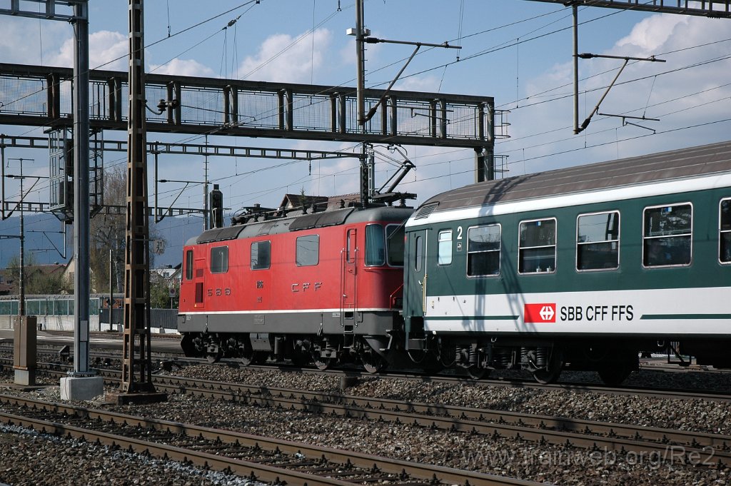 1851-0025-130410.jpg - SBB-CFF Re 4/4'' 11196 / Lenzburg 13.4.2010
