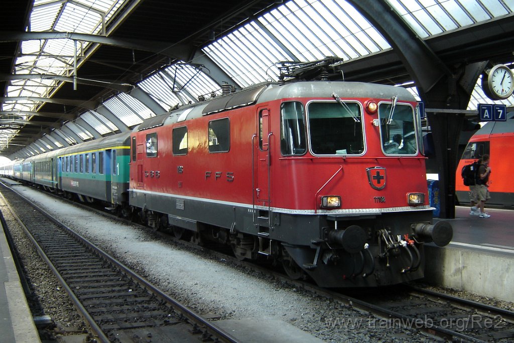 1370-0033-180807.jpg - SBB-CFF Re 4/4'' 11198 / Zürich HB 18.8.2007