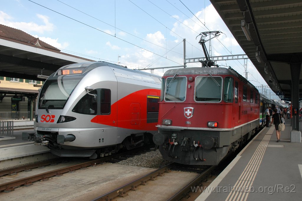 2932-0040-310813.jpg - SBB-CFF Re 4/4'' 11198 + SOB RABe 526.054-2 / Wattwil 31.8.2013
