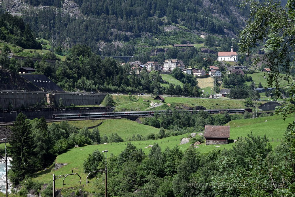 3985-0005-070716.jpg - SBB-CFF Re 4/4'' 11198 (Re 420.198-4)  (Re 91 85 4 420 198-4 CH-SBB) / Wassen (Wattingerbrücke) 7.7.2016