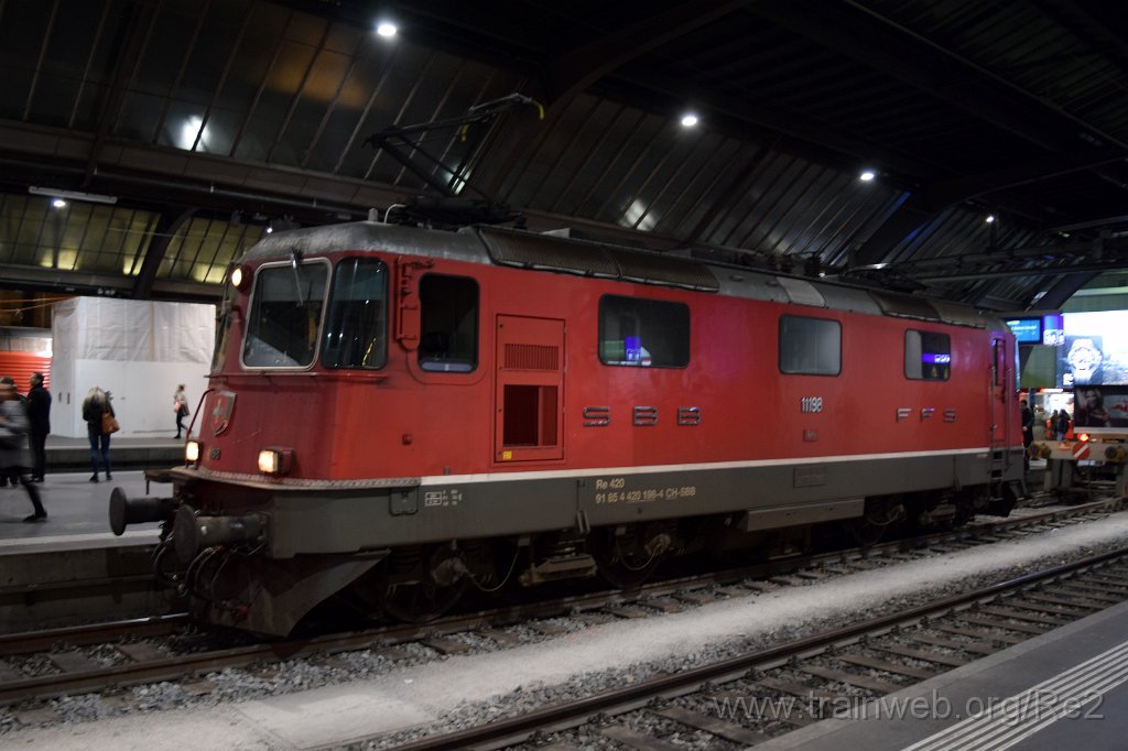 5202-0022-121118.jpg - SBB-CFF Re 4/4'' 11198 (Re 420.198-4)  (Re 91 85 4 420 198-4 CH-SBB) / Zürich HB 12.11.2018
