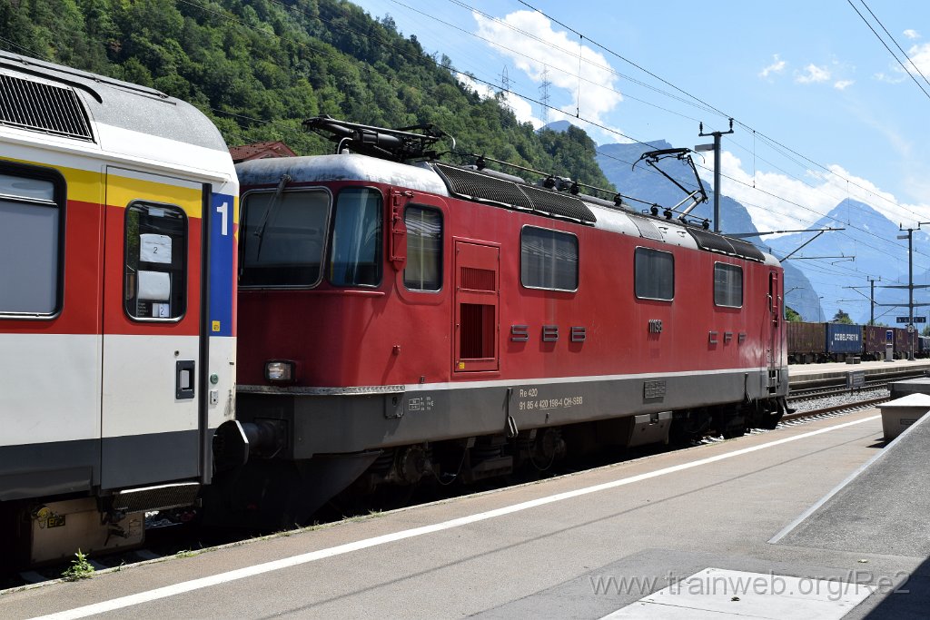 5648-0024-080819.jpg - SBB-CFF Re 4/4'' 11198 (Re 420.198-4)  (Re 91 85 4 420 198-4 CH-SBB) / Flüelen 8.8.2019