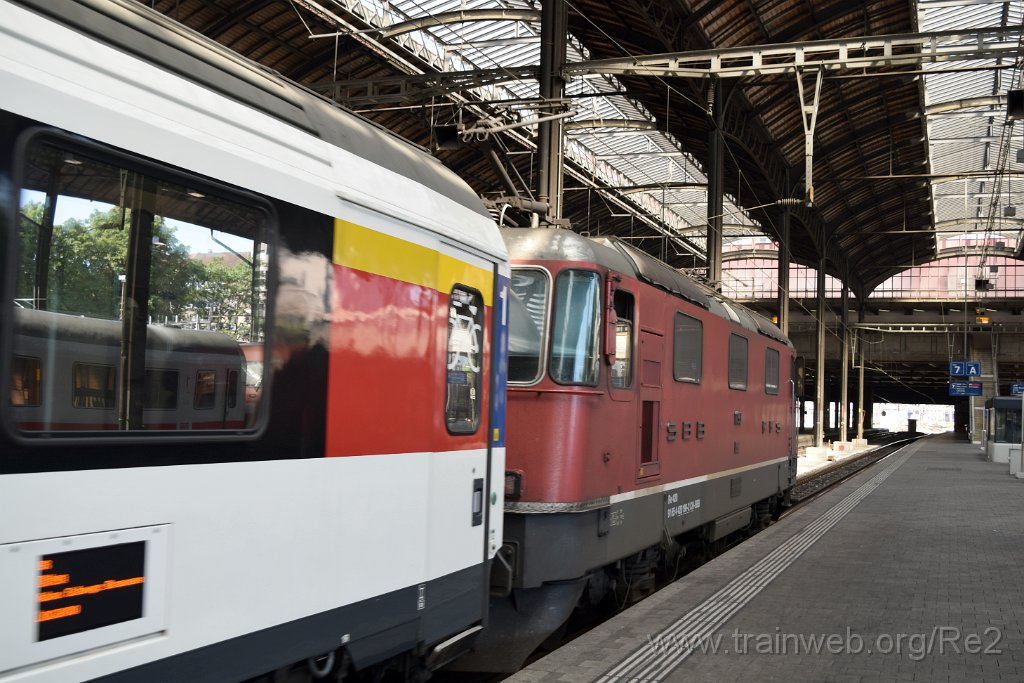 3996-0039-100716.jpg - SBB-CFF Re 4/4'' 11199 (Re 420.199-2)  (Re 91 85 4 420 199-2 CH-SBB) / Basel 10.7.2016
