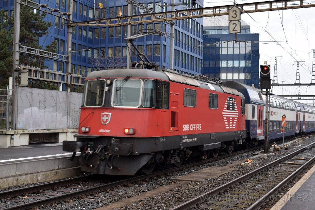 5808-0008-171219.jpg - SBB-CFF Re 420.202-4 (Re 91 85 4 420 202-4 CH-SBB) / Zürich-Altstetten 17.12.2019