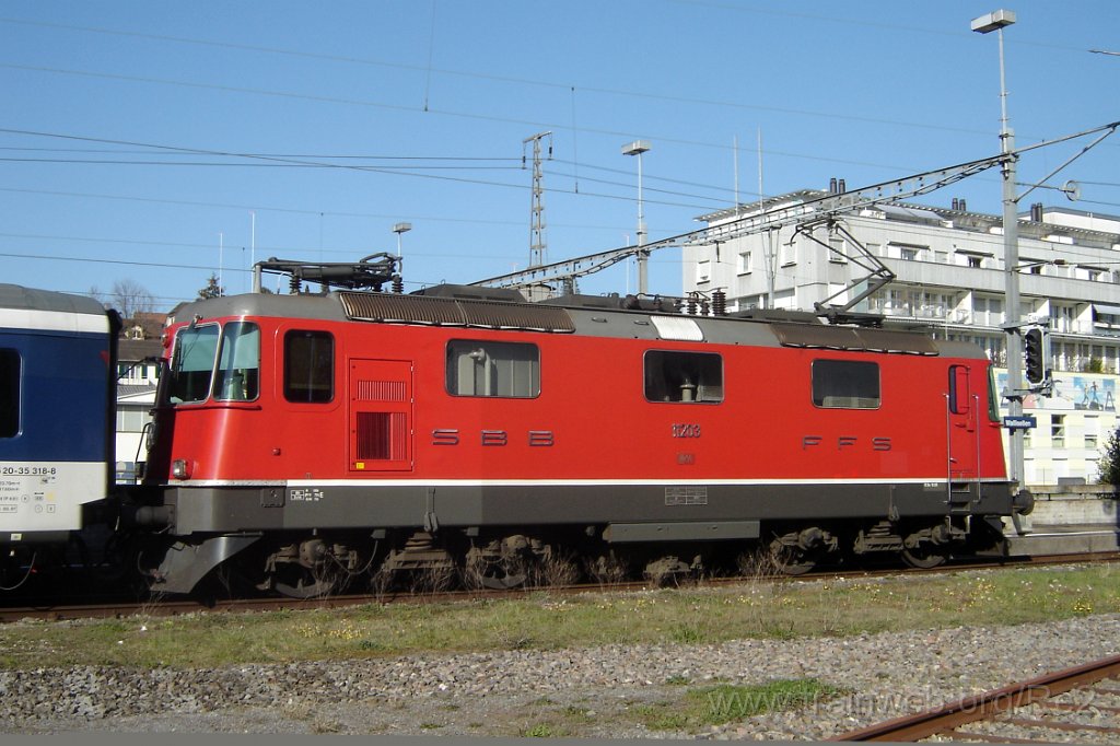 1304-0033-020407.jpg - SBB-CFF Re 4/4'' 11203 / Wallisellen 2.4.2007