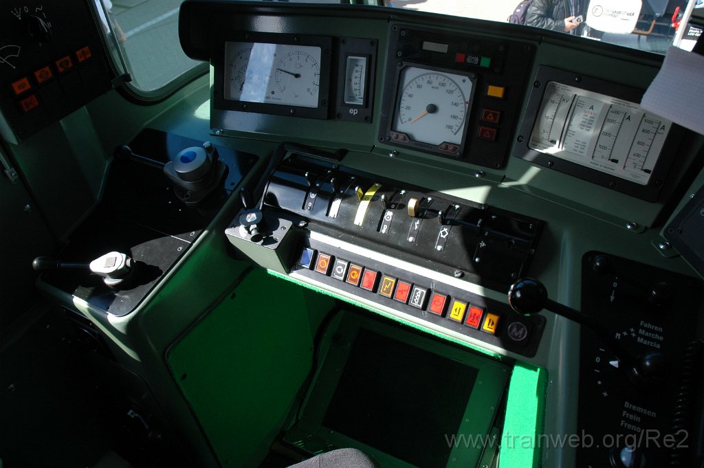 2621-0025-190912.jpg - SBB-CFF Re 420.205-7 (Re 91 85 4 420 205-7 CH-SBB) / Berlin Messe (Innotrans) 19.9.2012