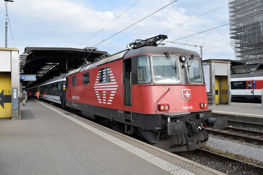 4527-0050-270617.jpg - SBB-CFF Re 420.205-7 (Re 91 85 4 420 205-7 CH-SBB) / Zürich HB 27.6.2017