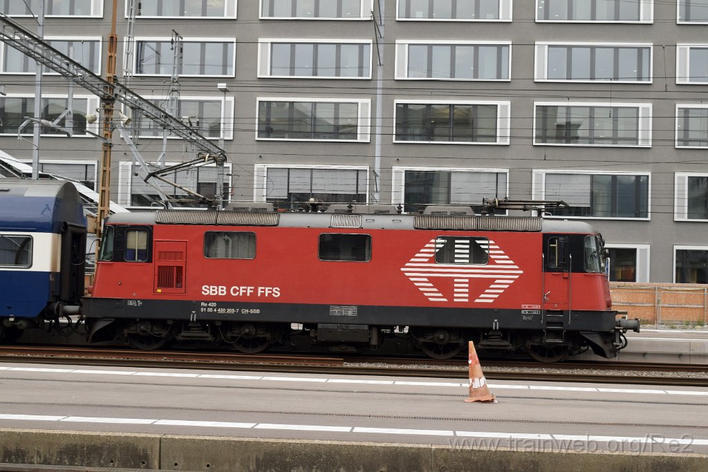 5754-0035-240919.jpg - SBB-CFF Re 420.205-7 (Re 91 85 4 420 205-7 CH-SBB) / Zürich-Altstetten 24.9.2019